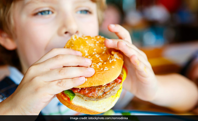 Kids Living Close to Fast Food Restaurants More Likely to be Overweight: Study