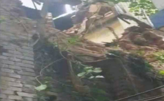 3 Members Of Family Killed After Building Collapses In Kolkata