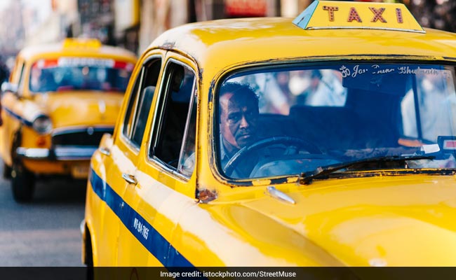 Kolkata To Get Its First-Ever Women Traffic Cops, But There's A Catch