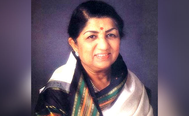 लता मंगेशकर जब सिर्फ पानी पीकर ही गुजार लेती थीं पूरा दिन...