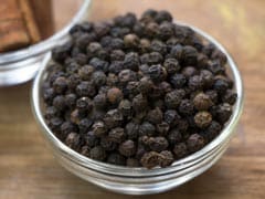 Black Pepper Tea For Weight Loss: How Does Black Pepper Help Cut Belly Fat