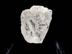 पन्ना हीरा खदान में शख्स को मिला 4.57 कैरेट का बेशकीमती हीरा,  24 फरवरी को होगी नीलामी  