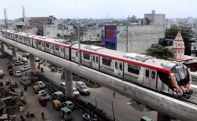 लखनऊ मेट्रो के यात्रियों के लिए खुशखबरी, ईस्‍ट-वेस्‍ट कॉरिडोर को NPG की मिली मंजूरी  
