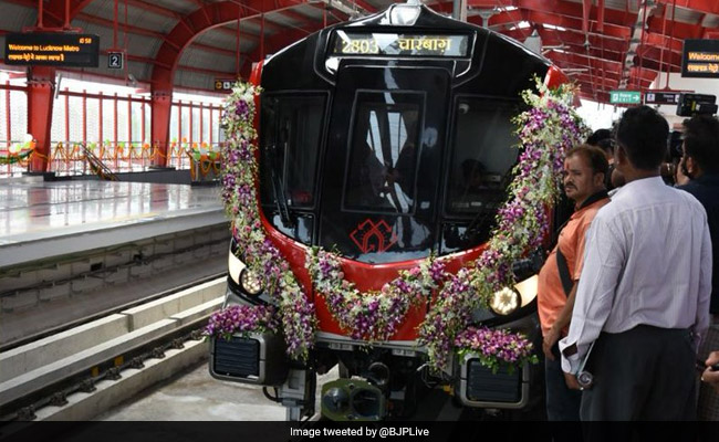 Rajnath Singh, Chief Minister Yogi Adityanath Inaugurate Lucknow Metro