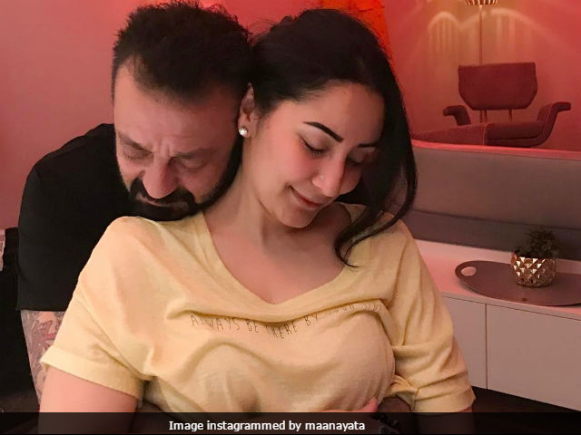 This Pic Of Sanjay Dutt With Wife Maanyata Is Just Too Aww-Dorable