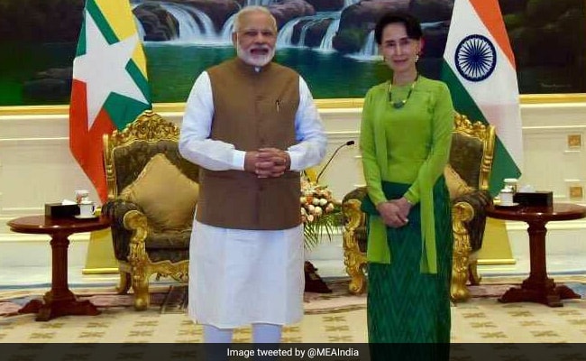 Narendra Modi visits Shwedagon Pagoda in Myanmar