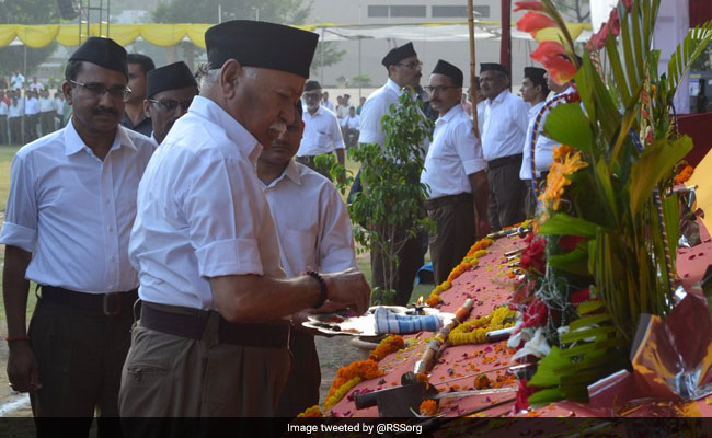 Saving Cow Beyond Religion, <i>Gau Rakshaks</i> Shouldn't Fear Anyone: RSS Chief Mohan Bhagwat