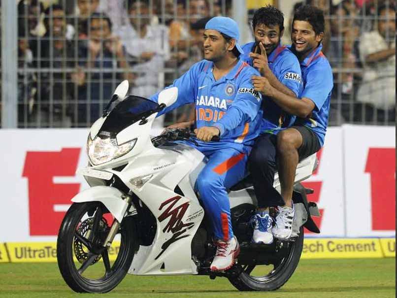 ms dhoni bike afp