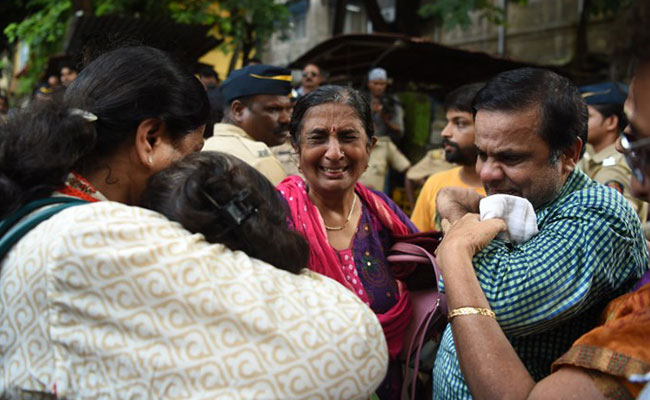 Mumbai Stampede: Bodies Of 17 Victims Handed Over To Kin