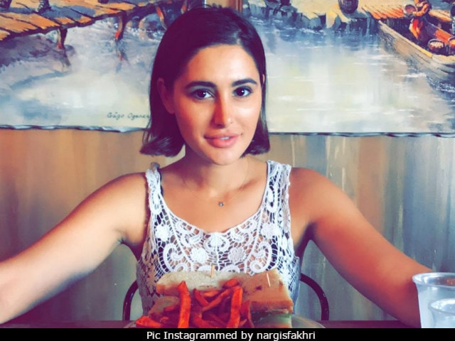 Nargis Fakhri Went Short: Seen Her New Look?