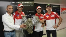 Ducati Unveils Its New V4 Desmosedici Stradale Engine