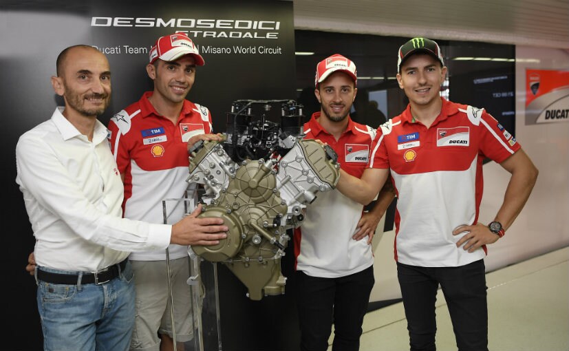 Ducati Unveils Its New V4 Desmosedici Stradale Engine