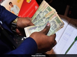 Economist Who Predicted Growth Slump Sees Lingering Pain From Notes Ban Economist Who Predicted Growth Slump Sees Lingering Pain From Notes Ban