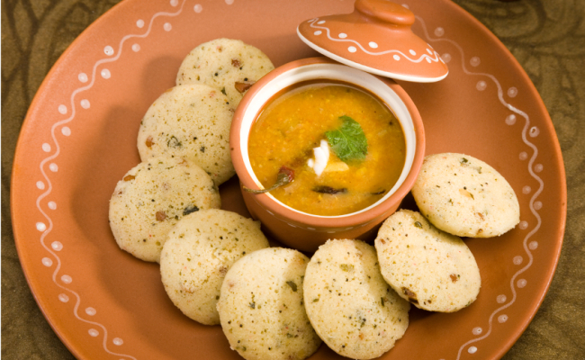 Can Idli Help In Weight Loss? Here's The Answer And A Low-Calorie Recipe