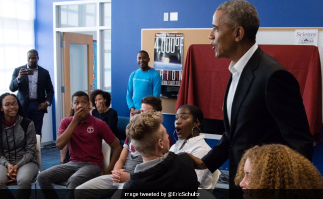 Video: Barack Obama Surprised A Bunch Of Students. Here's What Happened