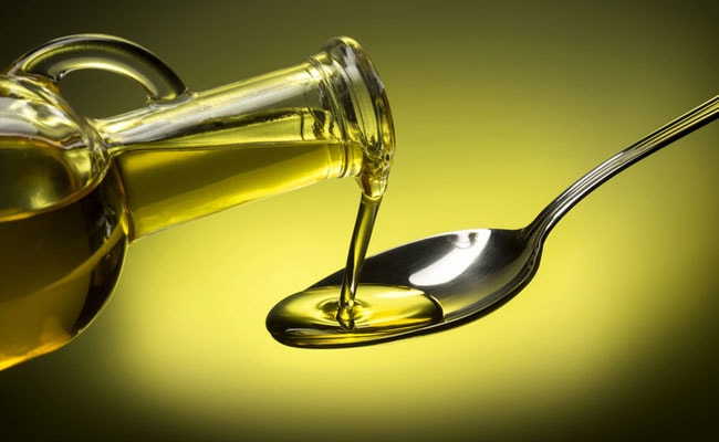 Olive Oil Coating On Stainless Steel Vessels May Halt Bacterial Growth: Other Benefits Of Olive Oil