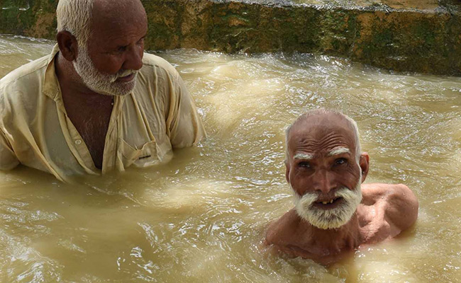 Fear And Sweating In Pakistan's Hottest Cities