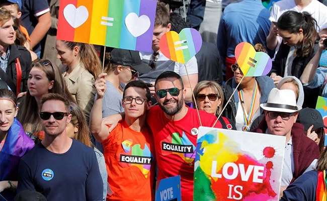 Australia Gay Marriage Rally Draws Record Crowd Ahead Of Postal Vote