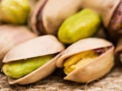 6 Health Benefits of Pistachios (Pista): From Weight Loss to Heart Health