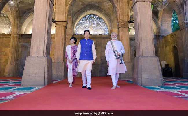 PM Modi, Shinzo Abe Visit Iconic Mosque In Ahmedabad