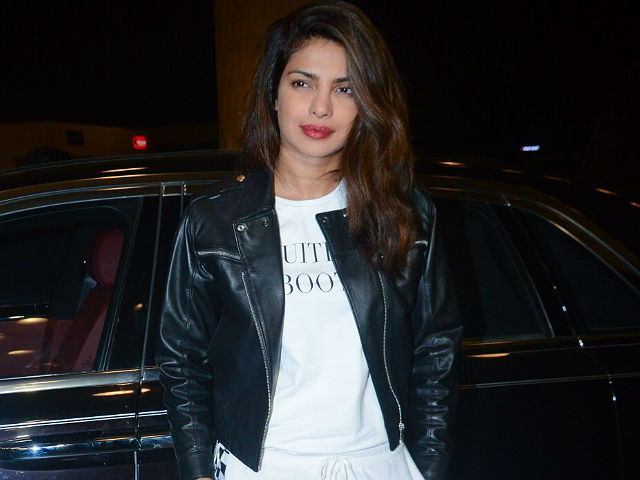 Priyanka Chopra's 2017: Not <i>Gustakhiyan</i> Or Any Other Hindi Film This Year, Says Mom