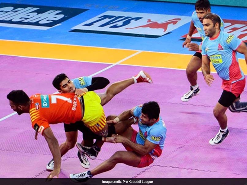 Pro Kabaddi League: Jaipur Pink Panthers Hand Leaders Gujarat Fortunegiants Third Loss