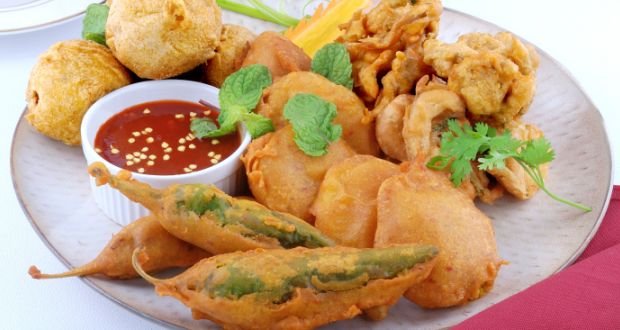 6 Quick Tips To Make Street-Style Rajasthani Mirchi Vada At Home