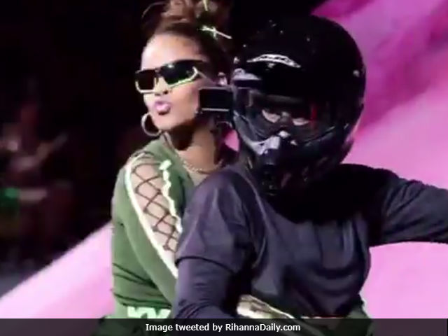 Rihanna Makes Spectacular Entry Onto New York Fashion Week Runway