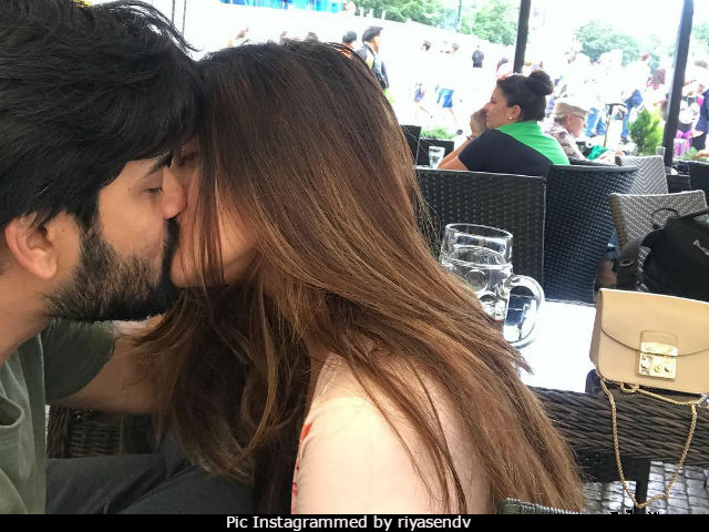Riya Sen Is Breaking Hearts With This Honeymoon Pic