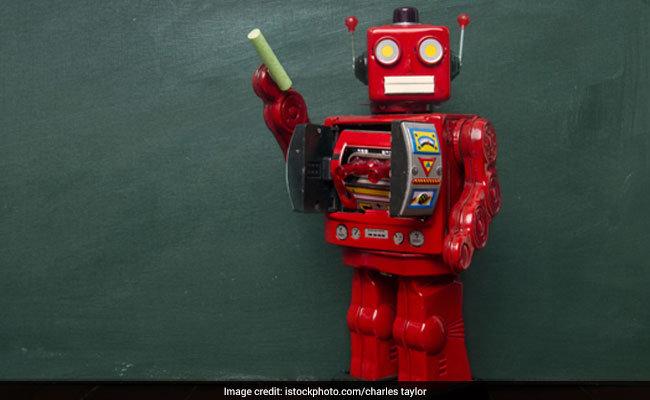 Robots To Take Over Classroom Teaching In 10 Years, Says British Schoolmaster