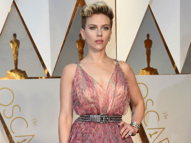 Scarlett Johansson Is Officially Divorced From Romain Dauriac