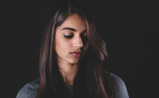 5 Things You Should Never Do If You Have Sensitive Skin