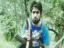 Terrorist, A Teen, Captured In Encounter In Jammu And Kashmir's Shopian, Two Other Terrorists Killed Terrorist, A Teen, Captured In Encounter In Jammu And Kashmir's Shopian, Two Other Terrorists Killed