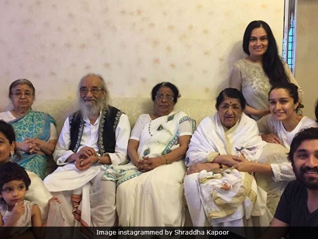 Shraddha Kapoor Posts Pic With Grand Aaji Lata Mangeshkar And Family Shraddha kapoor (born march 3, 1989) is an indian film actress and singer who appears in bollywood films. grand aaji lata mangeshkar