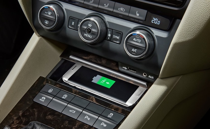 skoda superb wireless phone charging