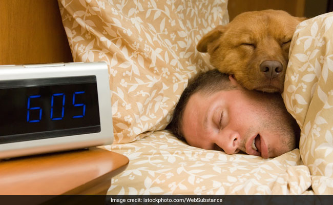 New Study Links Sleep and Sperm Count: This Easy Ayurvedic Concoction May Help You Sleep Better