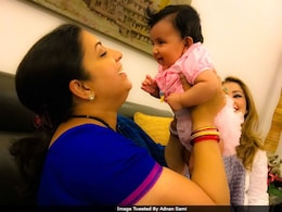 Smriti Irani Met Adnan Sami's Daughter Medina. And Their Pics Are Truly Adorable Smriti Irani Met Adnan Sami's Daughter Medina. And Their Pics Are Truly Adorable