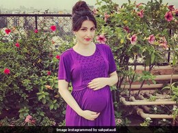 Pregnant Soha Ali Khan Glows In The Pics From Latest Photoshoot Pregnant Soha Ali Khan Glows In The Pics From Latest Photoshoot