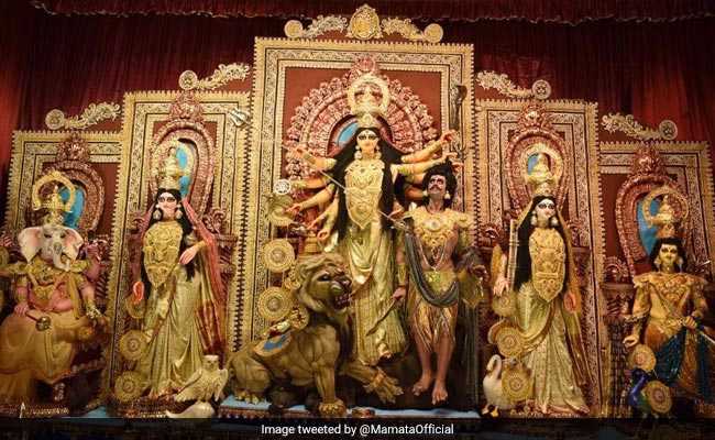 Goddess Durga Sparkles In Gold In 2 Kolkata Pujas