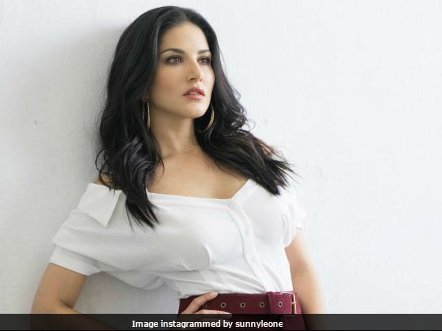 बेंगलुरु : नये साल की पूर्व संध्या पर सनी लियोनी के कार्यक्रम के खिलाफ संगठन, शहर की संस्कृति पर बताया हमला