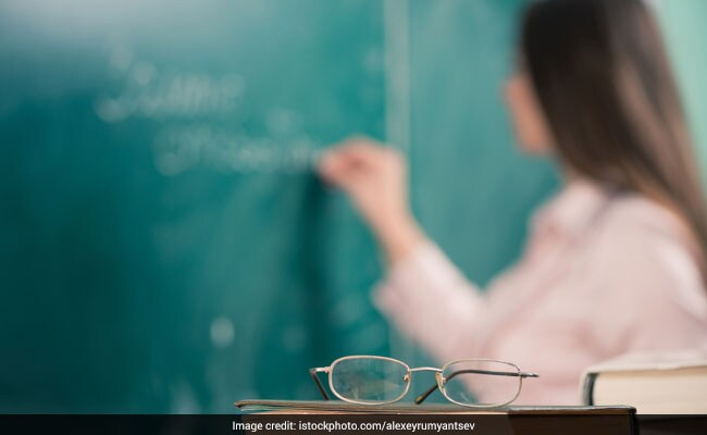 India Crosses 1-Crore Teacher Mark, Dropouts Decline: Education Ministry Report