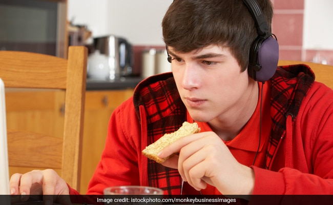 Teenage Health a Growing Concern with Increased Screen Time: Foods to Include in Their Diet