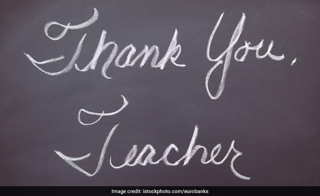 Happy Teachers Day 2017: सोशल मीडिया पर इन SMS और कोट्स से अपने टीचर्स को करें विश