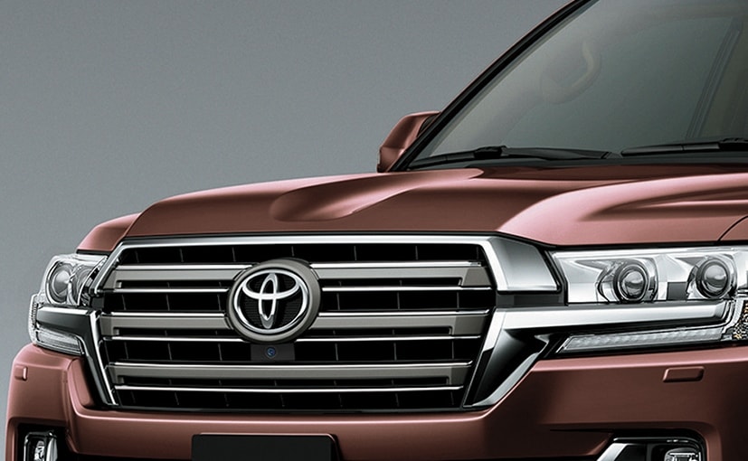 New Toyota Land Cruiser To Make Its Dabut At Frankfurt Motor Show Toyota will unveil the new-gen Toyota Land Cruiser on September 12 at the 2017 Frankfurt Motor Show. The company has confirmed that the new Toyota Land Cruiser will continue to ride on a body-on-frame chassis.
