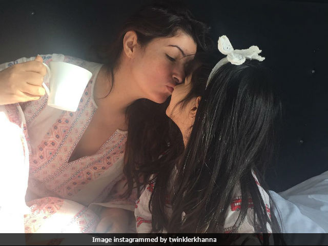 Twinkle Khanna Shares Hilarious Conversation With Daughter Nitara Which Left Her 'Zapped'