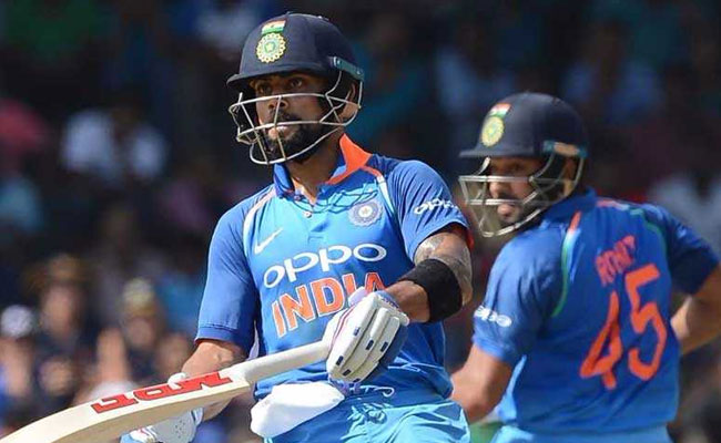 INDvsSL ODI: रोहित शर्मा से पिछड़ रहे थे विराट कोहली, आखिरी मौके पर मारा 'फर्राटा' और बन गए नंबर वन