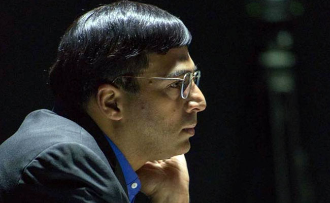 अंतरराष्ट्रीय शतरंज टूर्नामेंट में विश्वनाथन आनंद की शानदार जीत, हरिका ने खेला ड्रा