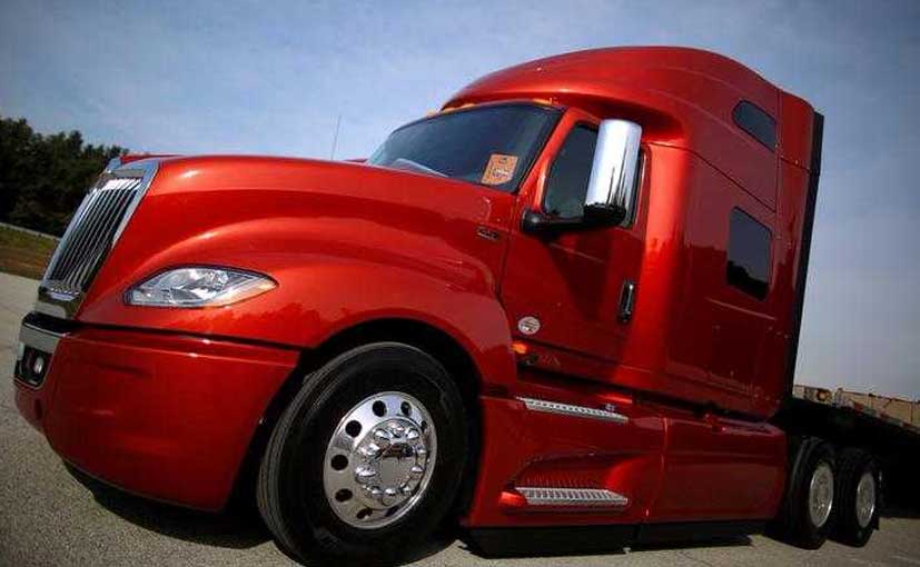 Navistar To Develop Self-Driving Trucks With TuSimple