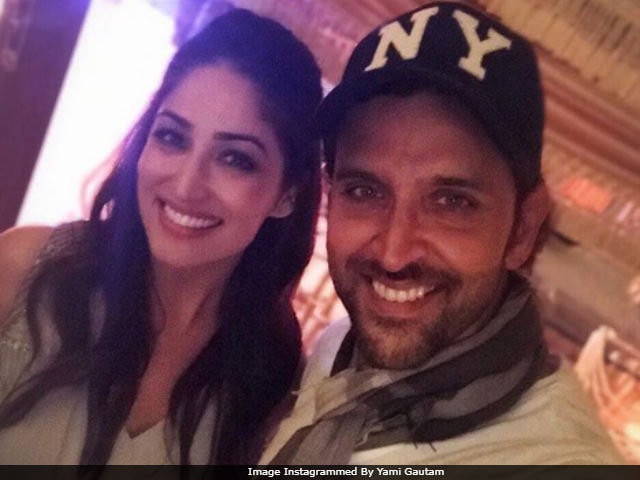 When Kaabil Stars Hrithik Roshan And Yami Gautam Meet, Selfie Toh Banti Hai