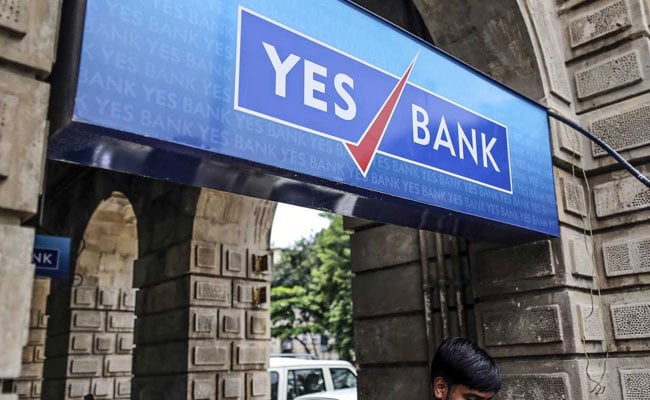 Yes Bank पर लगी RBI की रोक, निदेशक मंडल भंग, निकासी सीमा 50,000 रुपये तय